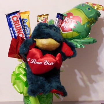 Frog Valentine – Candy Bouquets